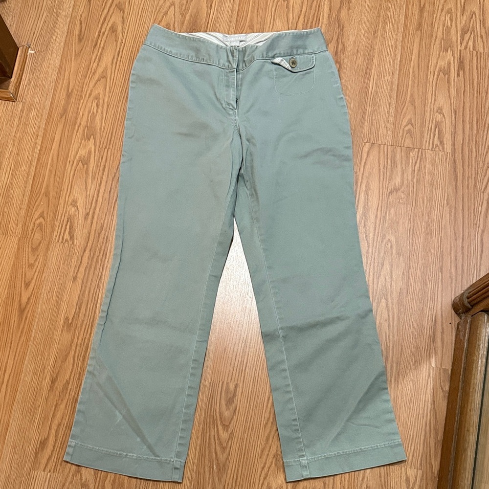 Stylish Women's Wide Leg Jeans in Green